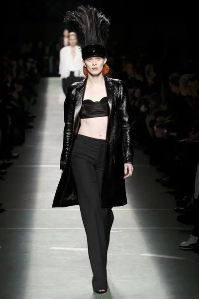 Look 39